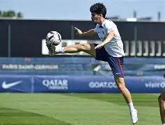 包含中超赛程吃紧；巴黎圣日耳曼关键时刻豪取连胜；球迷炸锅；纪律约束更严格的词条-九博电竞